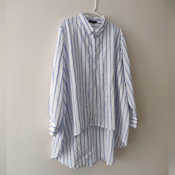 High Low Button Down - Picture 2 of 2